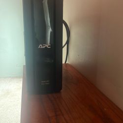  APC Back-UPS Pro 1500 Uninterruptible Power Supply 