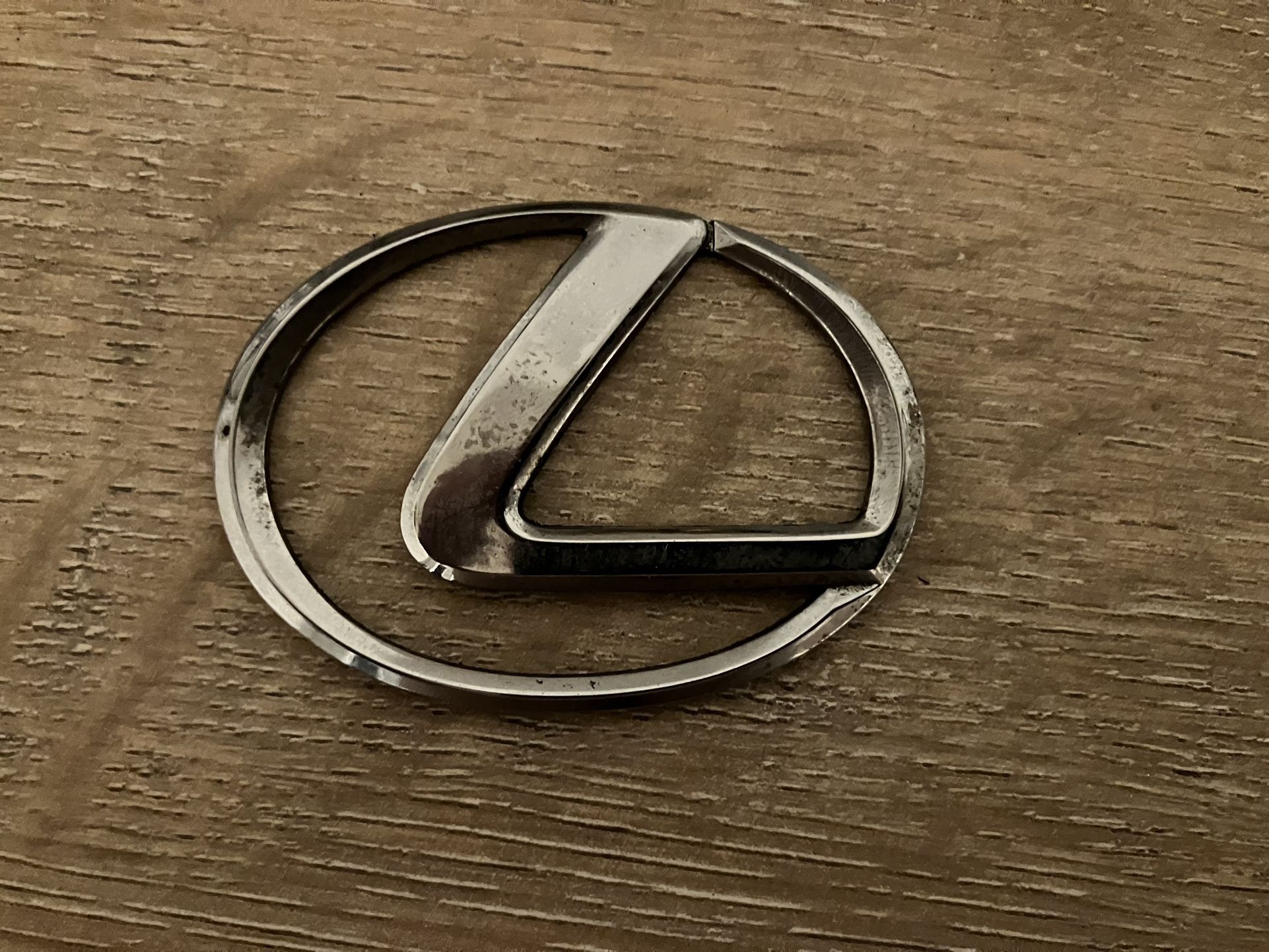 Lexus Emblem/Logo