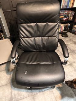 Black (Faux) Leather Office Chair