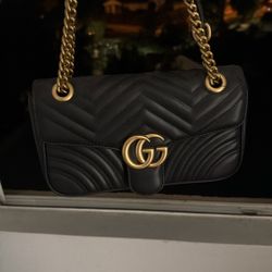 Gucci crossbody 
