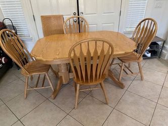 Solid Oak Wood Kitchen Table, 4 Chairs & Dining Leaf