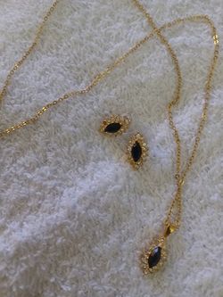 Gold And Black Set Necklace and earrings.