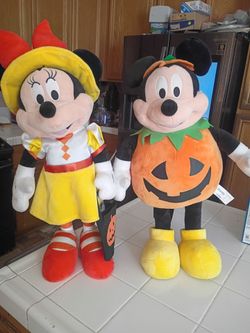 Disney Mickey & Minnie Mouse Halloween Plush Set stuffed animals pumpkin witch