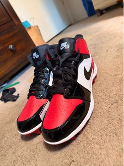 Jordan Football Cleats (Size 10)
