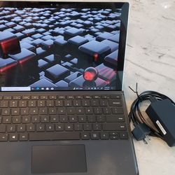 LAPTOP TABLET MICROSOFT SURFACE PRO i5 6th GEN 256GB HD WIN 10 PRO TOUCHSCREEN WORKS GREAT
