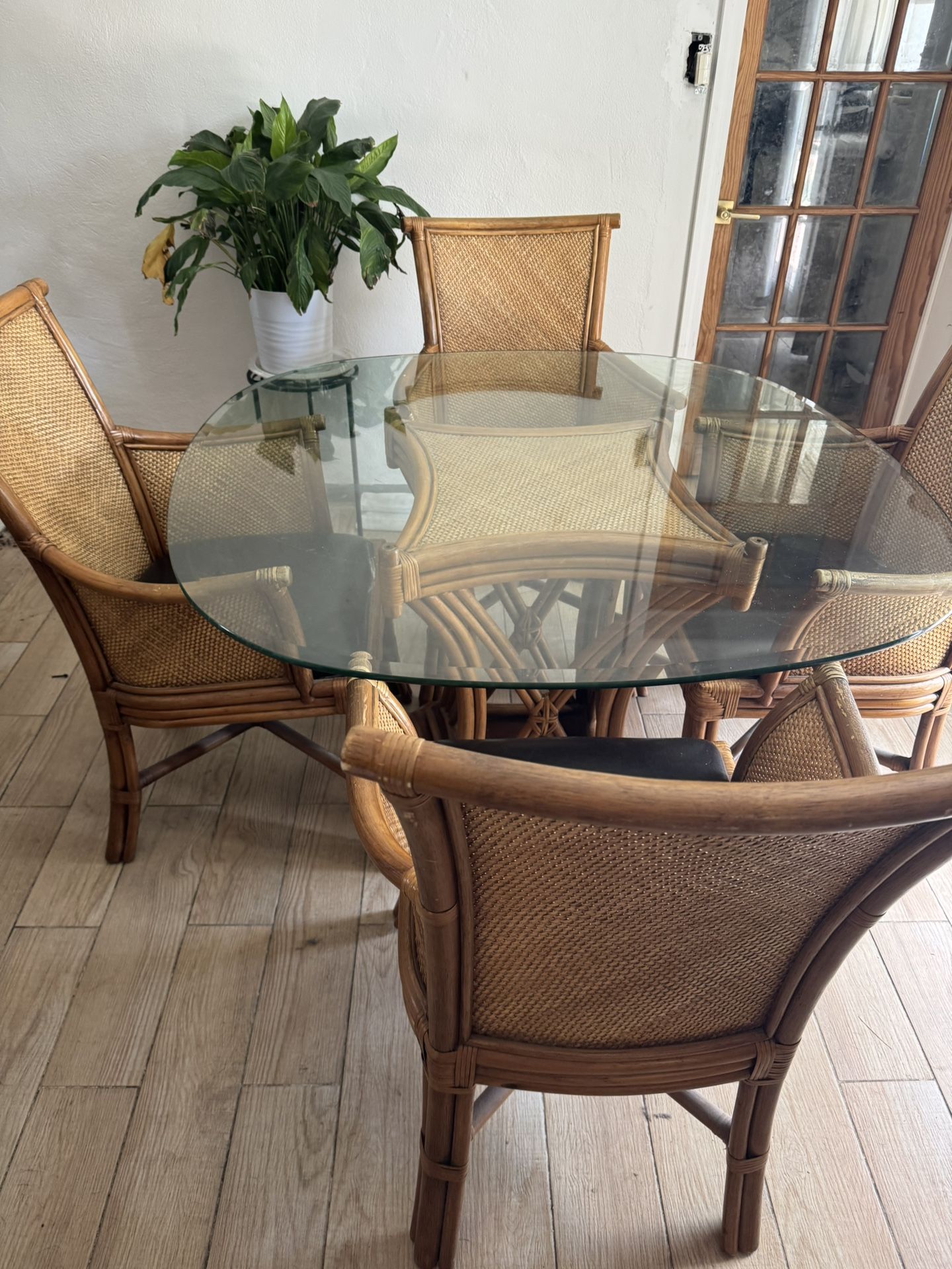 Dining Table With Chairs 