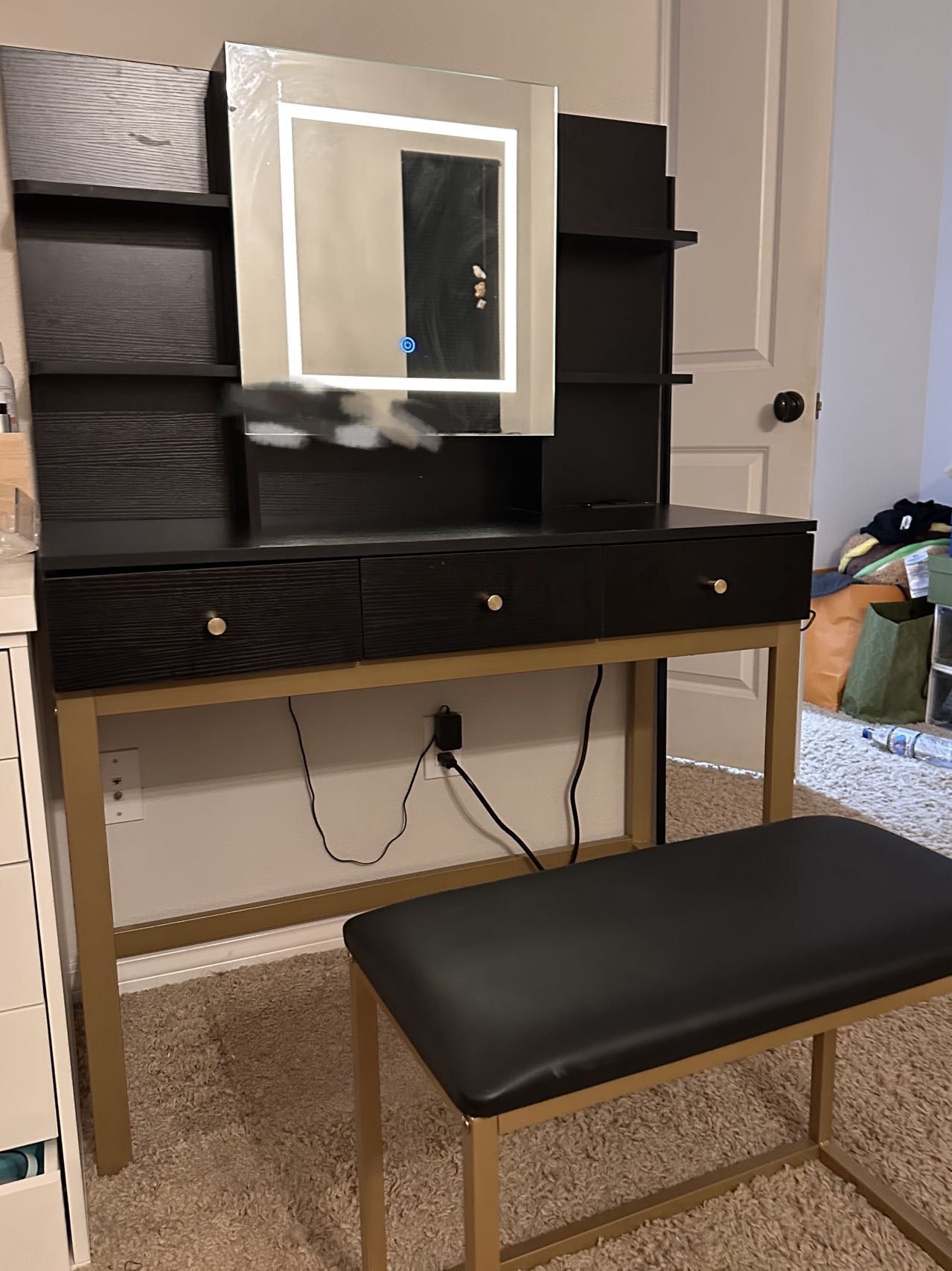 Makeup table/Dressing table/