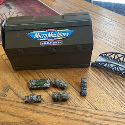 Micro Machine Military Play set