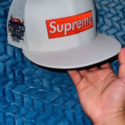 Supreme Hat