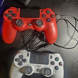 PS4 Dualshock 4 Controllers