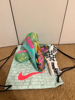 Nike Soccer Cleats with Drawstring Bag