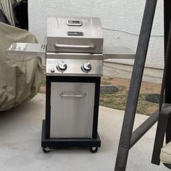 $125 Barbecue Grill only used 3 times like New