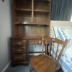 Student Desk, Hutch, Chair