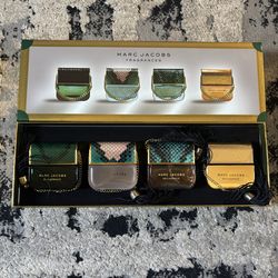 Marc Jacobs Decadence 4 Piece Mini Fragrance Gift Set Collection