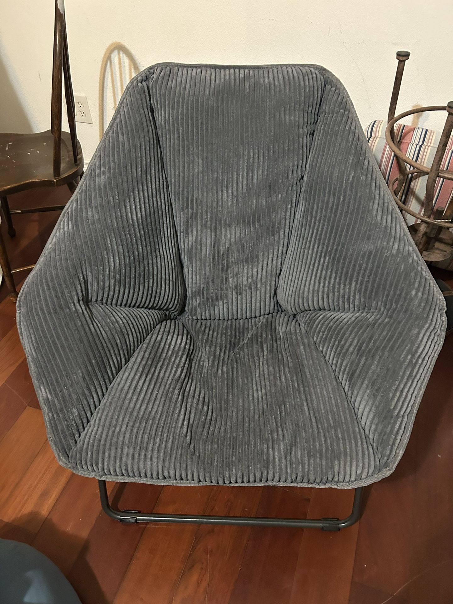 2 Perfect Resting Comfy Saucer Chairs For Adults Or Children