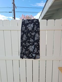 Womens Stretchy Midi Skirt