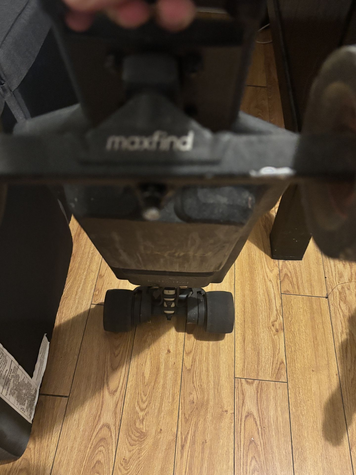 Electric skateboard maxfind