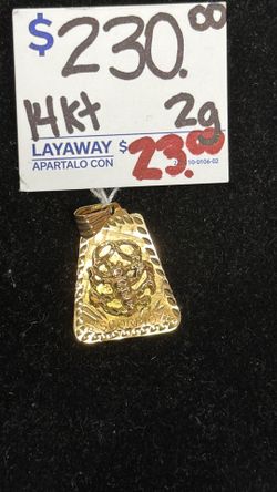 Scorpio pendent 14k 2 grams