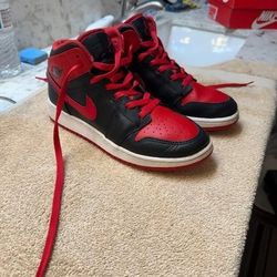 Air Jordan 1 Mid