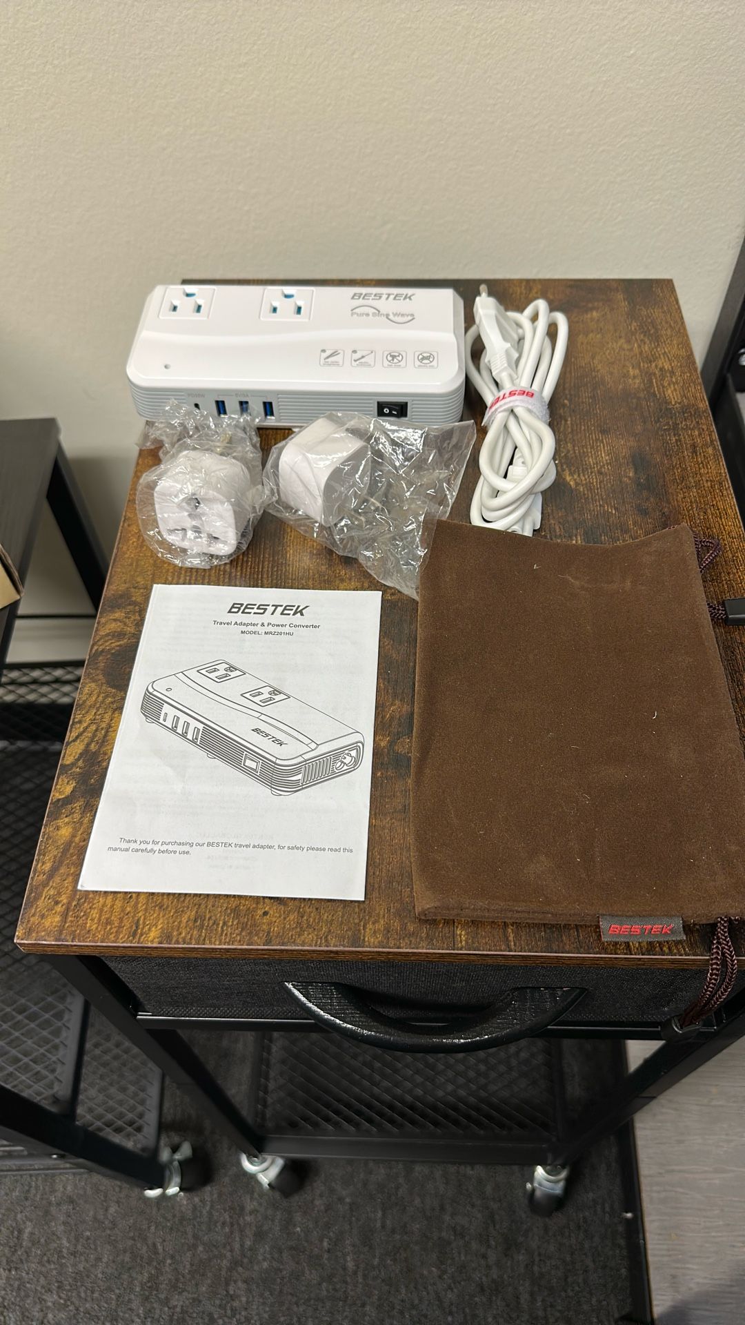 Bestek Travel Adapter & power Converter