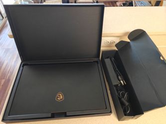 MSI GS75 Stealth 10SFS-611 17.3" 300Hz Ultra Thin & Light Gaming Laptop *READ!!