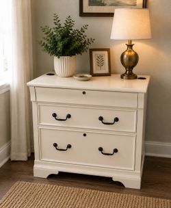 Solid Wood 2-Drawer File Cabinet / Nightstand