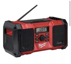 Milwaukee M18 Job Site Raído