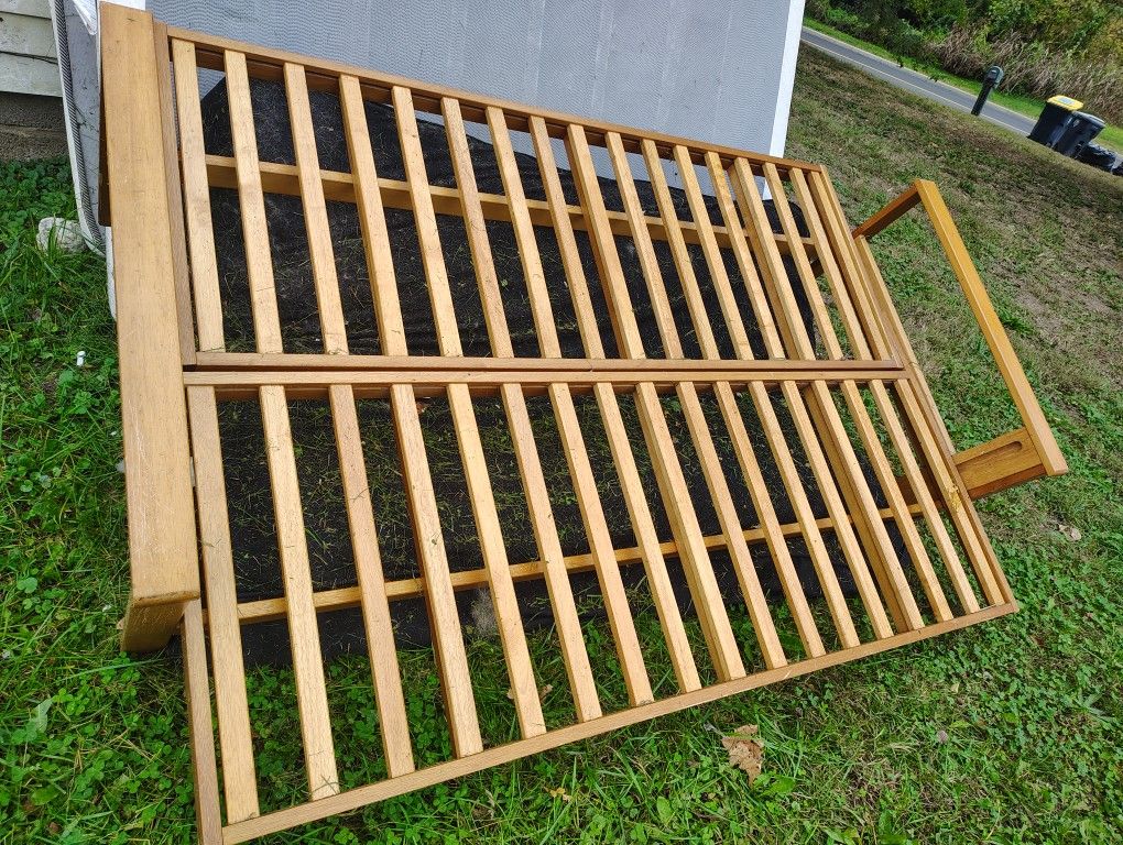 futon frame