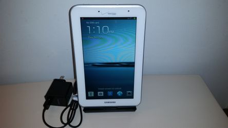 Galaxy Verizon SCH i705 Galaxy Tablet 2 7.0 in Nice condition has cellular built in