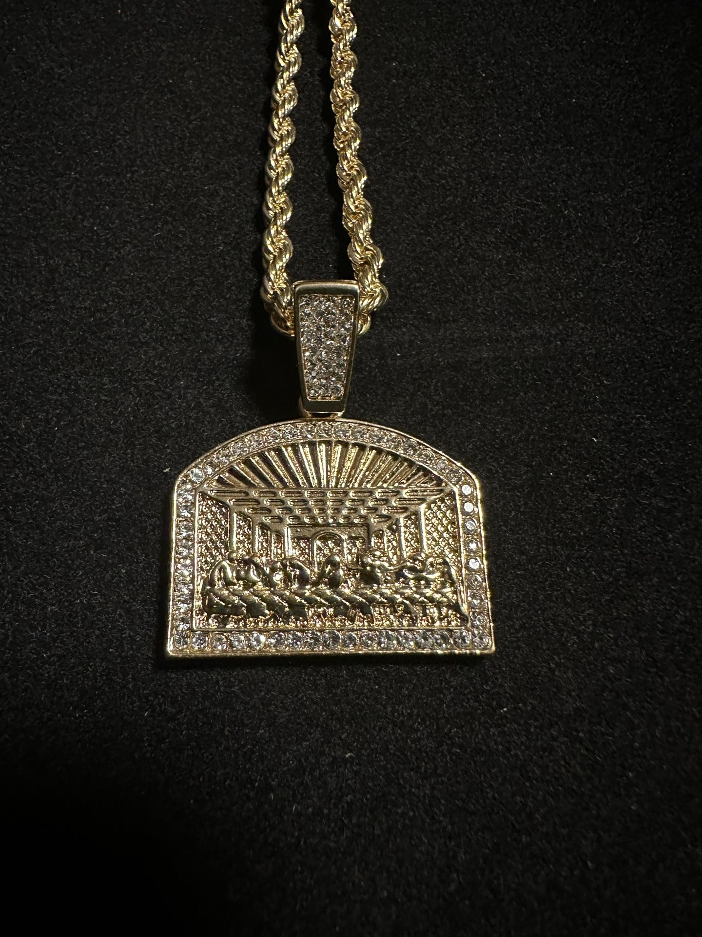 Last Supper Chain And Pendant 