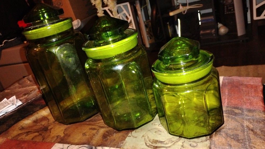 Antique L.E. Smith Avocado Panel Jars