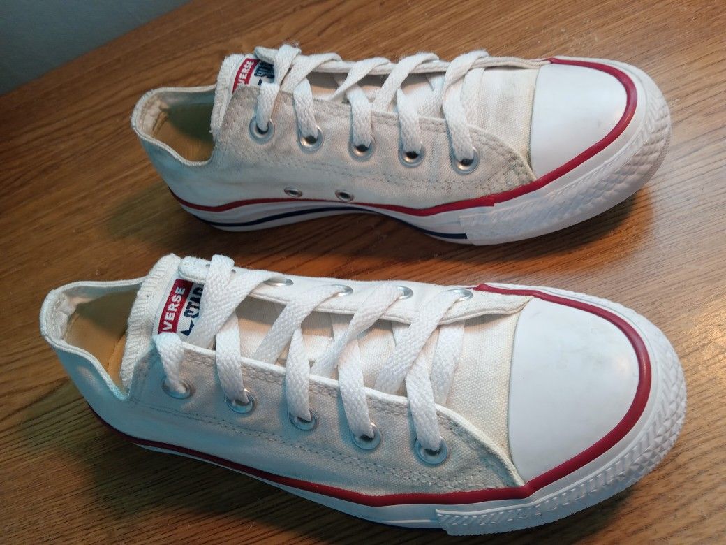 Converse All Stars Size Men's 4 Woman's 6