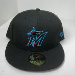 New era fitted hat 🧢 42$ each other teams and sizes available 