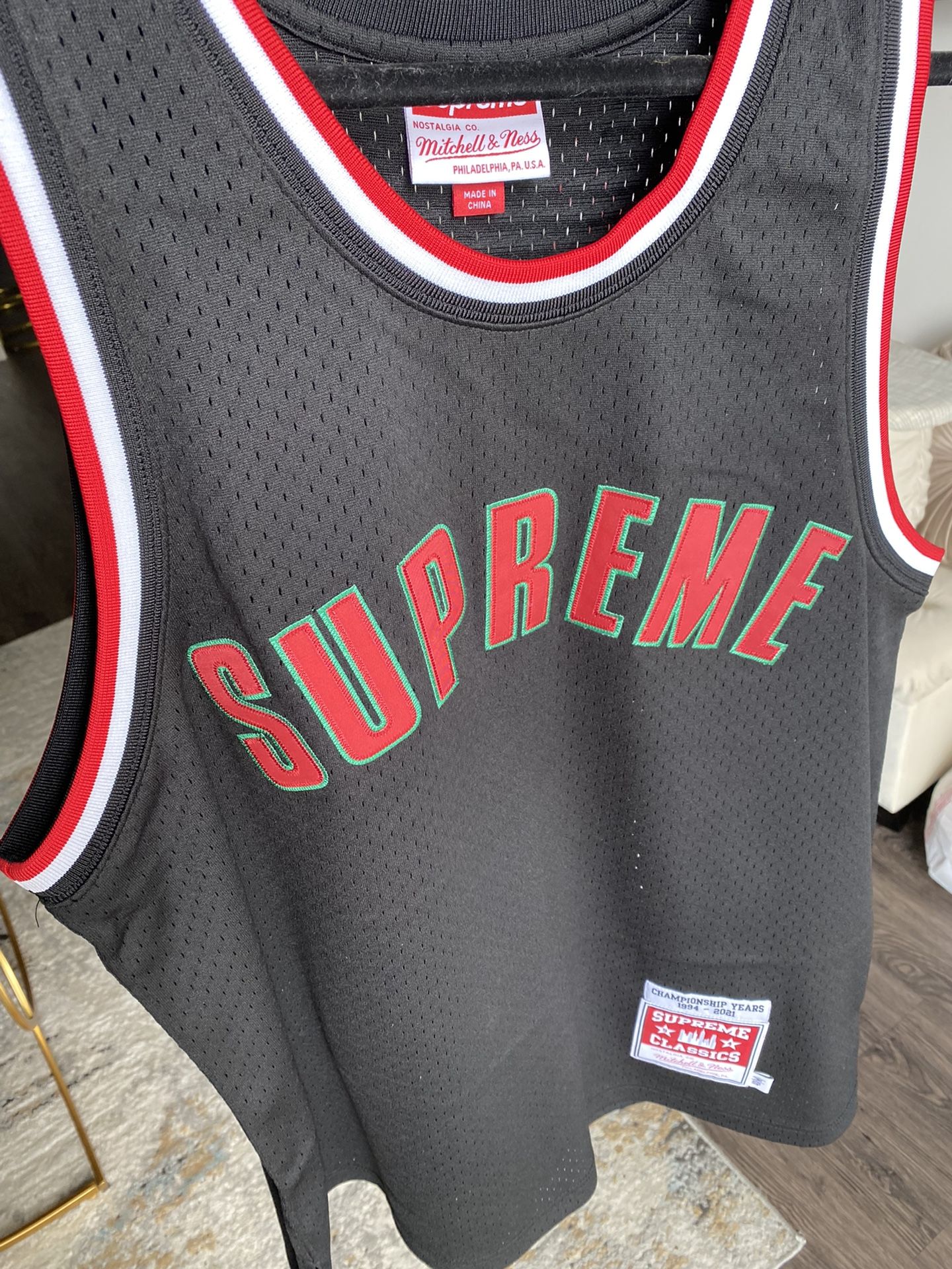 Men’s Supreme Jersey Sz M