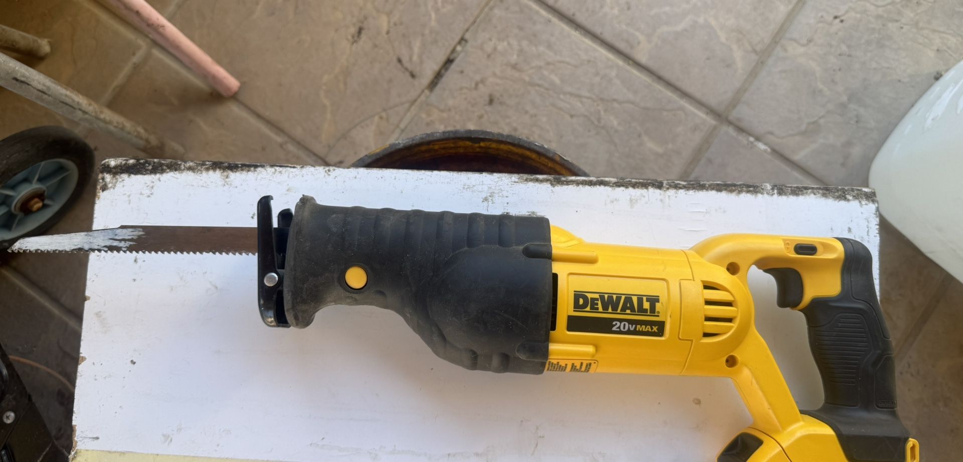 Dewalt sawzall