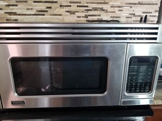 VIKING 30" Over the Range Convetional Oven Microwave