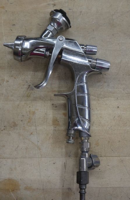 Anest Iwata LS400 Spray Gun KD0840 PRE OWNED TESTED .