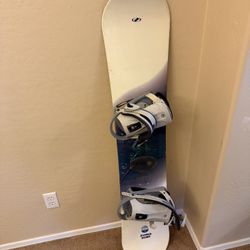 Kids Snow Board And Bindings Ready To Go 54”