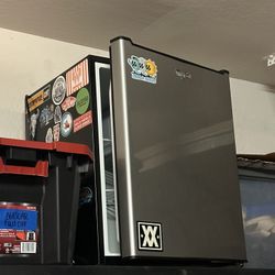 Whirlpool Mini Fridge
