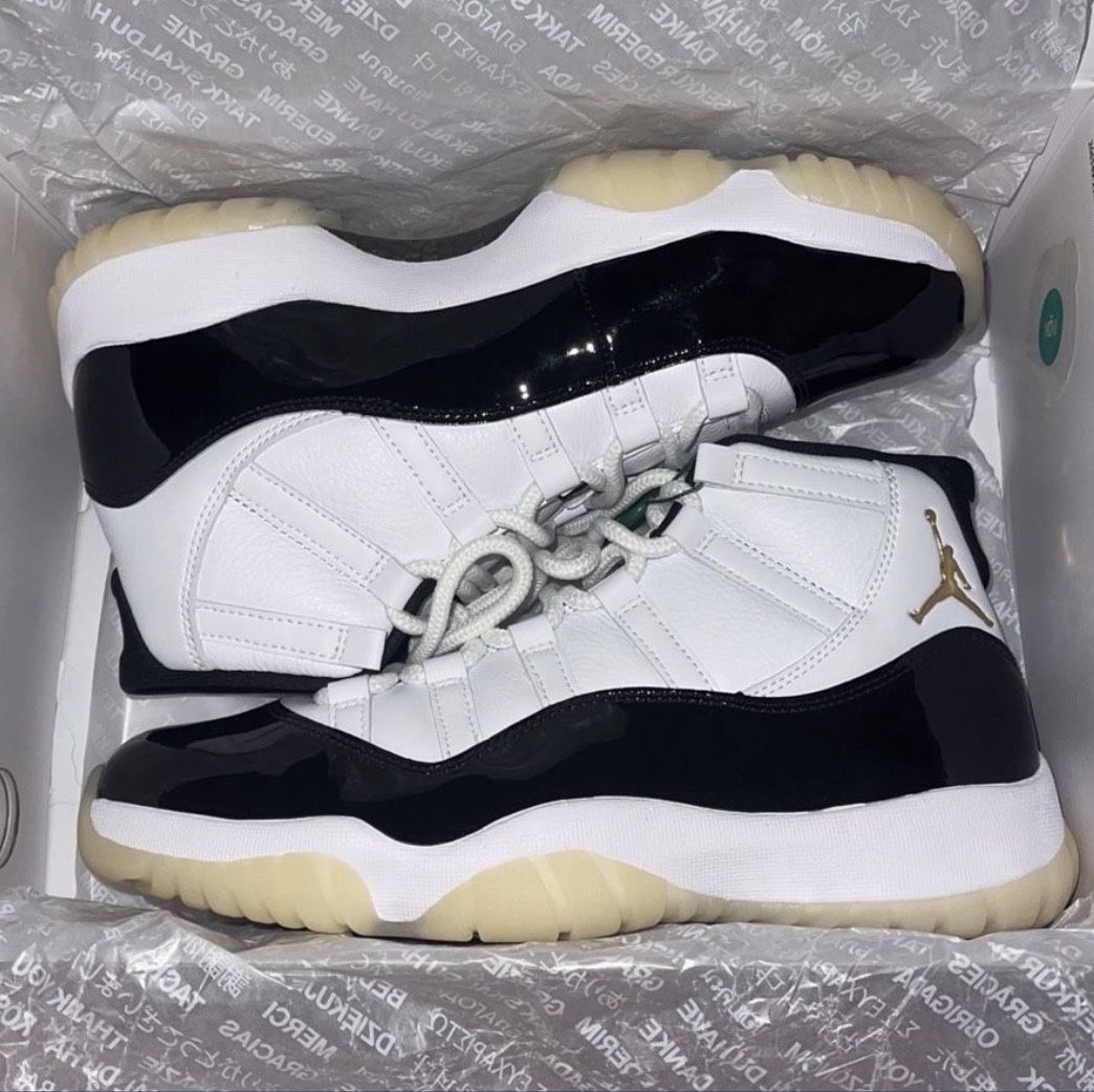 Jordan 11 Graditude