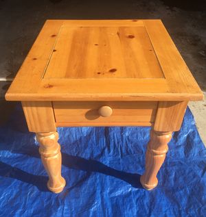2 Broyhill Fontana End Tables Available For In Mentor On 2 Broyhill Fontana End Tables