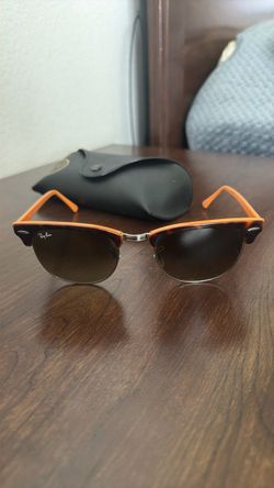 Ray Ban RB3016 Clubmaster Sunglasses 1126/85