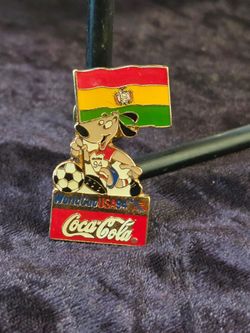 Vtg 1994 Coca-Cola BOLIVIA Cup Soccer Pin