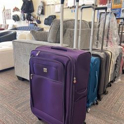 24" Expandable Rolling Spinner Luggage – Travel Smart in Style!, New 