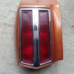 74 OLDSMOBILE CUTLASS Driver Side Tail Light Assembly 