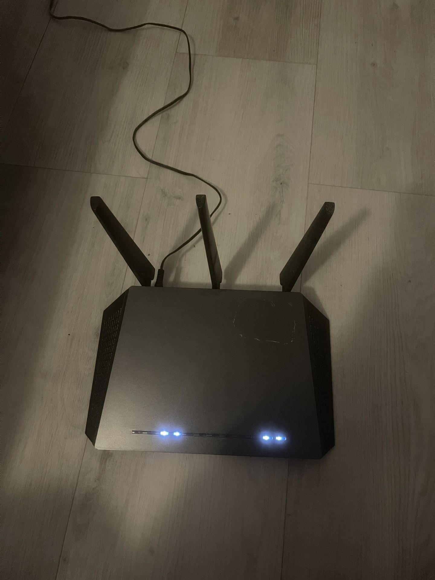 NETGEAR R7000 AC1900 smartrouter