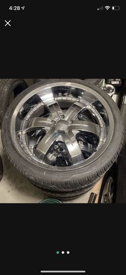 22in Chrome Rims With Tires