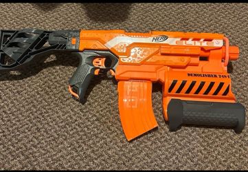 Nerf 2-in-1 Demolisher Blaster with Missiles and Darts