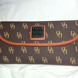 Dooney & Bourke Gretta Clutch