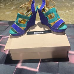 Women’s Size 6M Wedge Heels 